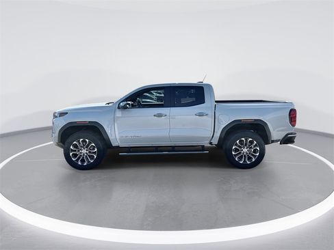 New 2026 GMC Canyon Denali image 5