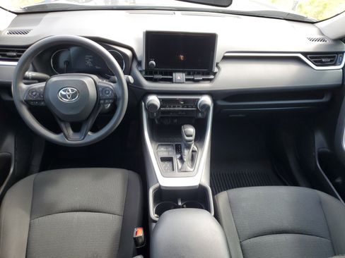 Used 2024 Toyota RAV4 LE image 15