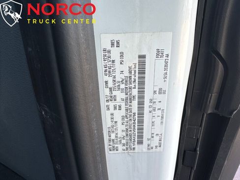 Used 2017 Ford Transit 350 XLT image 25