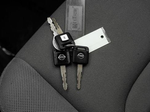 Used 2019 Nissan Frontier S image 54