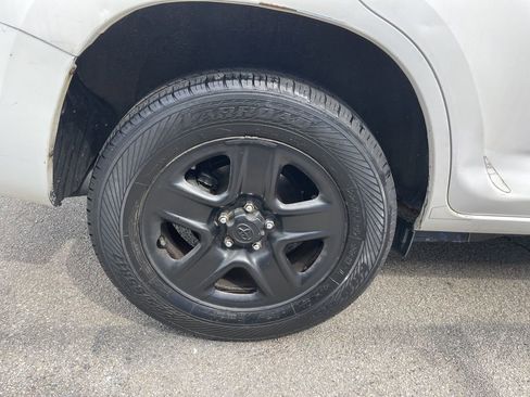 Used 2006 Toyota RAV4 2WD image 12