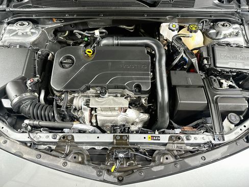 Used 2023 Chevrolet Malibu LT FWD image 28