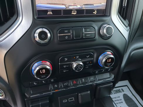 Certified 2021 GMC Sierra 1500 SLT w/ SLT Convenience Package image 25