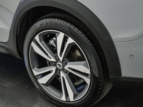 Certified 2025 Volvo V60 B5 Cross Country Plus AWD/4WD image 11