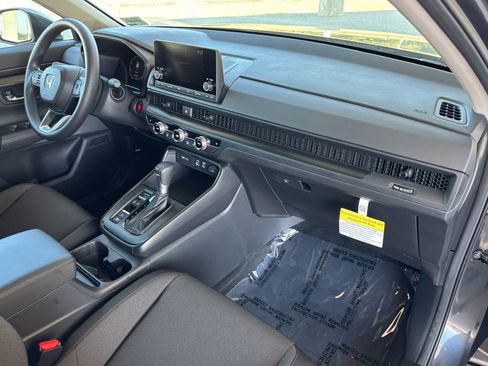 Used 2025 Honda CR-V EX image 22