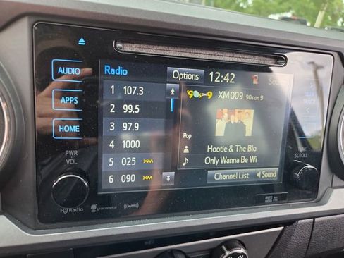 Used 2017 Toyota Tacoma TRD Sport w/ Tow Package image 14