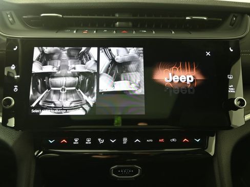 New 2026 Jeep Grand Cherokee L Limited AWD/4WD image 30