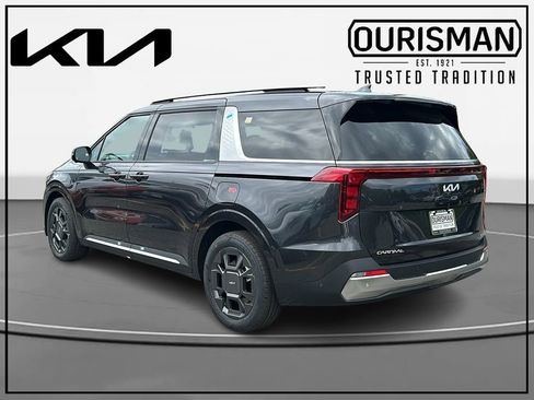 New 2026 Kia Carnival SX FWD image 3
