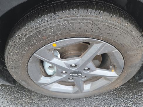 Used 2026 Kia K4 FWD image 12