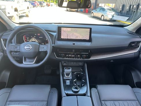 New 2026 Nissan Rogue Platinum AWD/4WD image 14