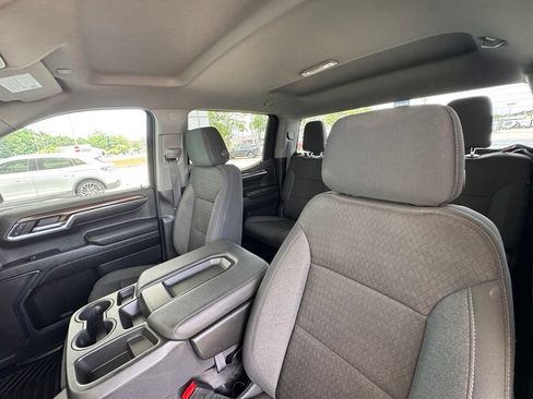 Used 2023 Chevrolet Silverado 1500 LT AWD/4WD image 14