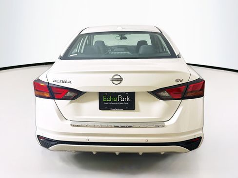 Used 2023 Nissan Altima 2.5 SV image 7