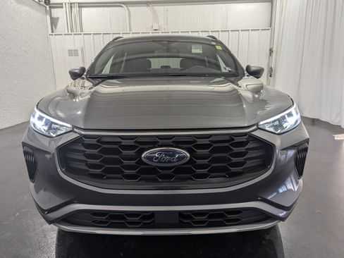 Used 2023 Ford Escape ST-Line w/ Tech Pack #1 image 4