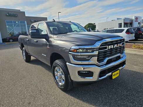 New 2026 RAM 2500 Big Horn AWD/4WD image 4