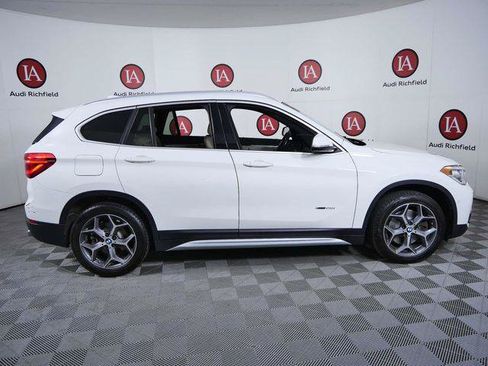 Used 2017 BMW X1 xDrive28i AWD/4WD image 9