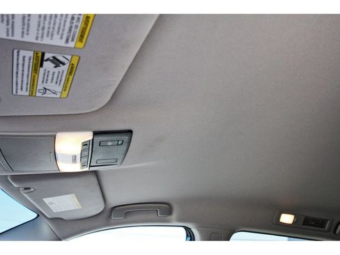 Used 2023 Nissan Pathfinder SV image 30