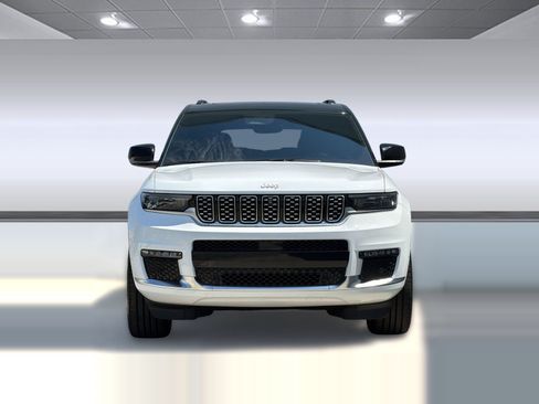 Used 2025 Jeep Grand Cherokee L Summit AWD/4WD image 6