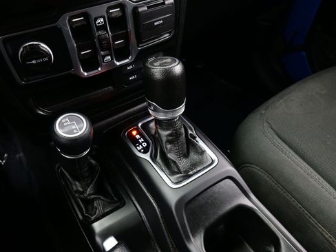 Used 2021 Jeep Wrangler Unlimited Sport image 20