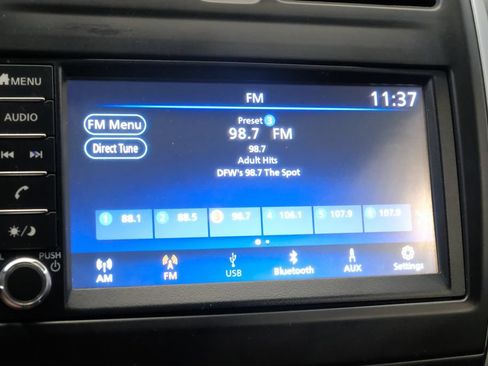Used 2019 Nissan Versa SV FWD image 33