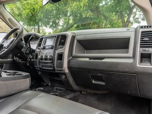 Used 2018 RAM 3500 Tradesman w/ Chrome Appearance Group AWD/4WD image 37