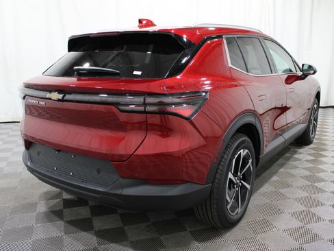 New 2026 Chevrolet Equinox EV LT image 34