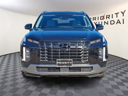 Used 2024 Hyundai Palisade SEL image 2