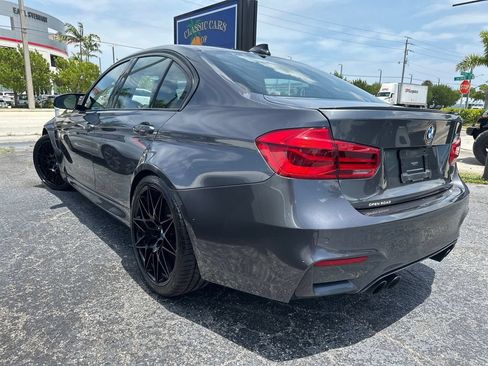 Used 2018 BMW M3 RWD image 4