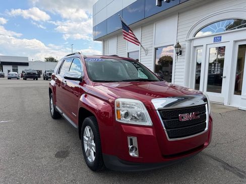Used 2013 GMC Terrain SLE w/ Safety Package FWD image 3