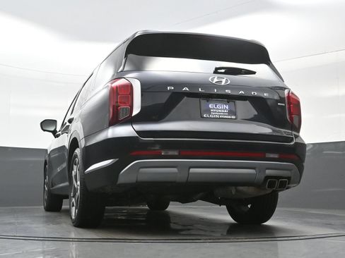 Certified 2023 Hyundai Palisade Limited w/ Cargo Package AWD/4WD image 32