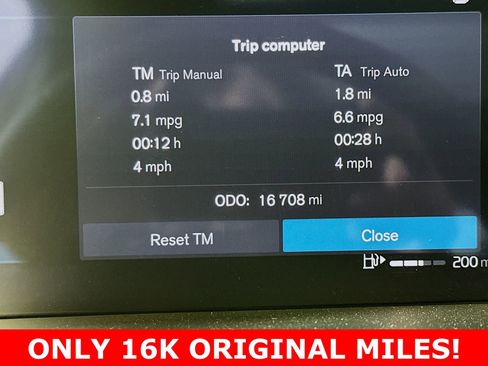 Used 2025 Volvo XC40 B5 Core AWD/4WD image 15