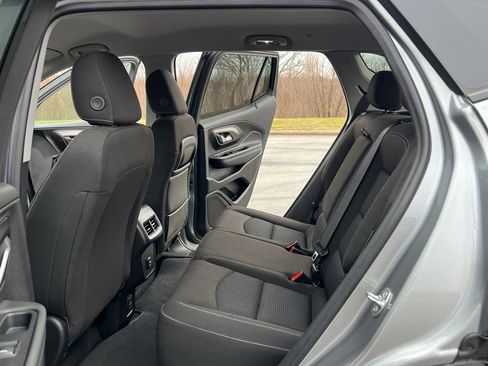 Used 2024 GMC Terrain SLE w/ Driver Convenience Package image 33