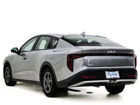 Used 2025 Kia K4 FWD image 8