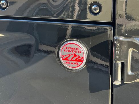 Used 2019 Jeep Wrangler Unlimited Rubicon image 34