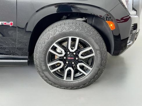 Used 2023 GMC Yukon AT4 w/ AT4 Premium Package AWD/4WD image 43
