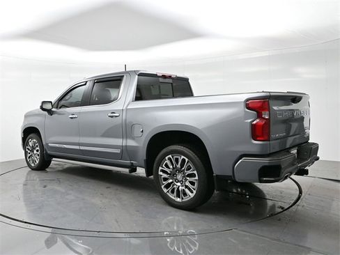 Used 2024 Chevrolet Silverado 1500 High Country image 5