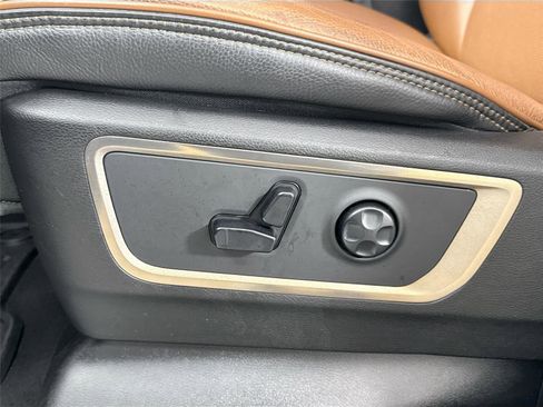 Used 2019 RAM 1500 Limited image 30