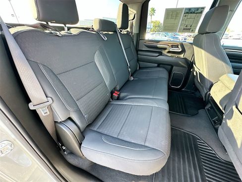 Used 2024 Chevrolet Silverado 3500 LT image 26