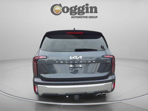 Used 2024 Kia Telluride SX w/ Towing Package image 5