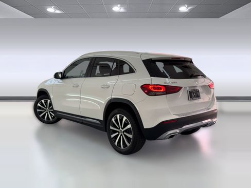 Used 2023 Mercedes-Benz GLA 250 4MATIC w/ Premium Package image 3