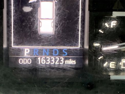 Used 2019 Toyota Tundra Platinum image 33