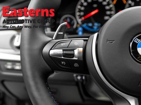 Used 2015 BMW M5 RWD image 23