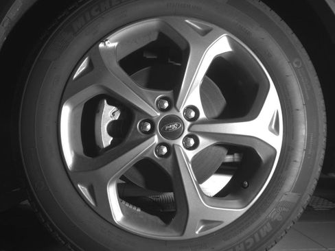 Used 2025 Ford Escape ST-Line FWD image 9