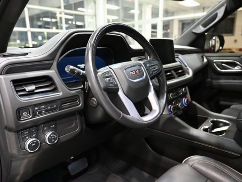 Used 2022 GMC Yukon SLT w/ SLT Premium Package image 22
