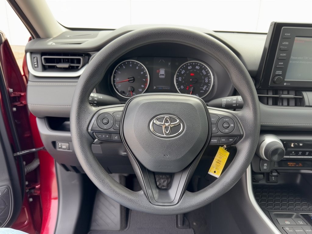 Used 2020 Toyota RAV4 LE FWD image 10
