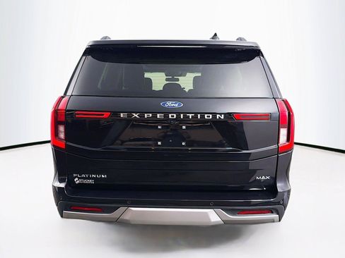 Used 2025 Ford Expedition Max Platinum AWD/4WD image 10