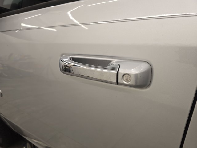 Used 2017 RAM 1500 Classic SLT RWD image 19