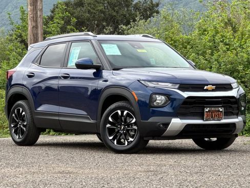 Certified 2023 Chevrolet TrailBlazer LT w/ Convenience Package AWD/4WD image 2