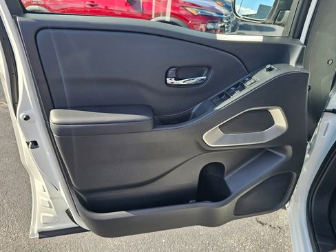 New 2026 Nissan Frontier SV image 14