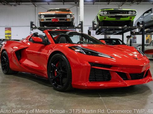 Used 2024 Chevrolet Corvette E-Ray w/ ZER Performance Package AWD/4WD image 11