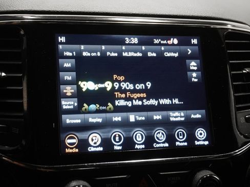 Certified 2022 Jeep Grand Cherokee Laredo X image 23